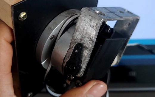 保姆级讲解ardiuno+esp32操作270度舵机