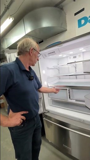 What is the purpose of the crisper drawers in my refrigerator?
