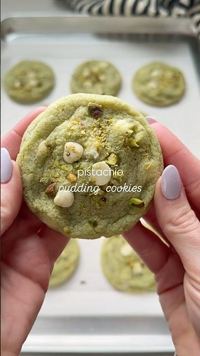 pistachio pudding cookies 👀💚 #pistachio #cookies #baking