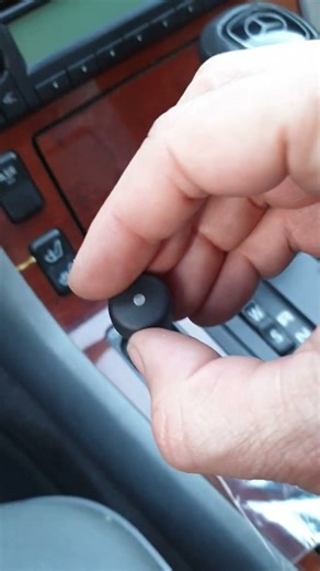 Mercedes Benz W140 easy radio fix