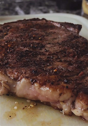 Sometimes you just have to admire a piece of meat #food #fyp #foodtiktok