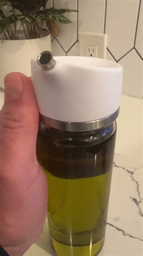My Favorite Oil Containers in the Kitchen! OXO Precision Pour Glass Oil Bottles