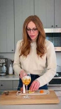 How to Prep a Chamomile Spritz