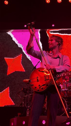 Luke Hemmings: The Man Behind 5 Seconds of Summer