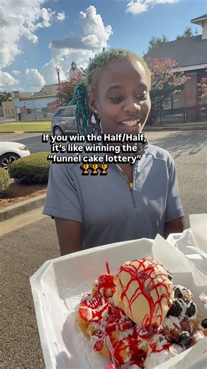 Two flavors, one funnel cake, and FREE?! 🎉😳🏆 #fyp #foryou #funnelcake #food #fun
