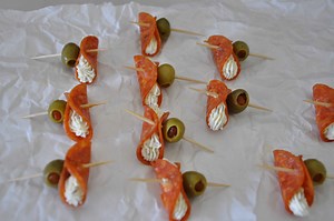 Pepperoni and Cream Cheese Low-Carb Pizza Rolls - Gluten Free