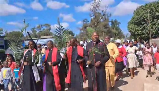 EASTER 2025 GWERU CHURCHES UNITE IN PALM SUNDAY PROCESSION Christian denominations in Mtapa section, Gweru, came together for a vibrant Palm Sunday procession. Members from various churches, including Methodist, Uniting Presbyterian, CCAP, African Methodist Episcopal, and The Salvation Army, marched with palm fronds, sang hymns, and shared messages of love and peace. The event celebrated unity, fellowship, and core Christian values, marking the beginning of Holy Week. #SeasonOfPrayerAndCommitmen