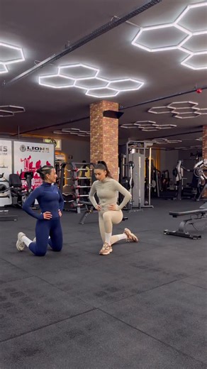 basak isiik on Instagram: "Bugünün serisiiiii 🌞💃🏻 Kimler iç bacaktan şikayetçi ise haftada en az 2 gün bu seriyi uygulasııın 🫶🏻 •hamileyken iç bacak (adduktör) çalışılabilir, ancak doğru egzersiz ve doğru doz çok önemli 🤍 Ne zaman uygundur? • Doktorun egzersize izin verdiyse • Ağrı, kanama, kasıkta batma yoksa • Özellikle 1. ve 2. trimesterde hafif–orta düzey egzersizler tercih edilir #reklam marka görünüyor"