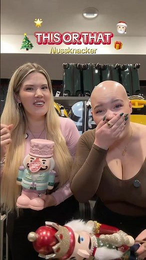 Christmas This or That 🎅🏻🎄 What would you choose? 🤣 with @paulaplsi