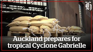 44K views · 531 reactions | Cyclone Gabrielle, a severe category three storm, is forecast to be one of the most serious storms to hit NZ this century. #WATCH | nzherald.co.nz | Facebook