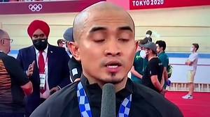 1K views · 18 reactions | Dugaan Dato’ @azizulhasniawang sebelum ke Olimpik Tokyo 2020. Beliau sudah banyak berkorban untuk sampai ke tahap ini, buat negara kita Malaysia. Respect! Kami bangga dengan anda! #Tokyo2020 #DemiMalaysia #Olympics #SukanOlimpik #azizulhasniawang #thepocketrocketman Kredit : Official Broadcaster | Kaki Viral Media | Facebook