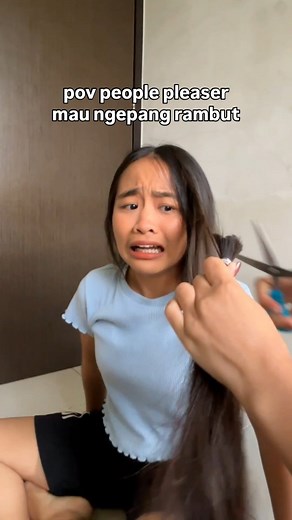 femia on Instagram: "respon aku keknya too much deh😥 #peoplepleaser"