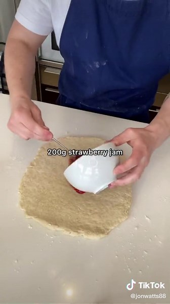 Delicious Jam Roly Poly Recipe to Try