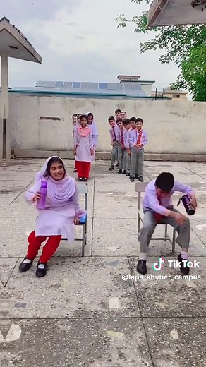 Passing the bottle fun game🙂💫#school#game #foryoupage #fyp #foryou