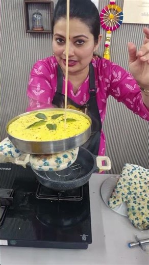 🥘🍪Arre Stick k upar ye kya banana start kr dia Bhai🤔Ye hai kya??#shorts #classybhavakitchen #dhokla
