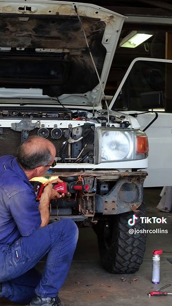 Toyota Land Cruiser 79 Series Complete Build and Restoration