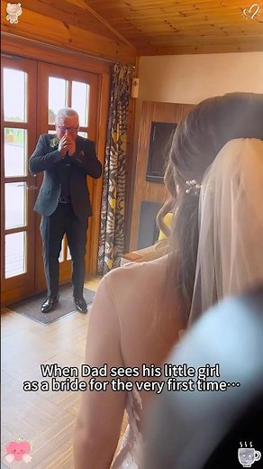When Dad sees his little girl as a bride for the very first time… #usaus#respect#reunion#dad