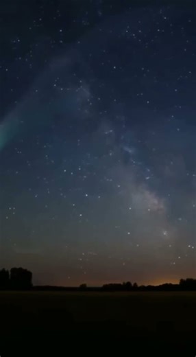 21 октября: редкая комета видна невооружённым глазом #Shorts #Комета #Космос #Астрономия #НочноеНебо