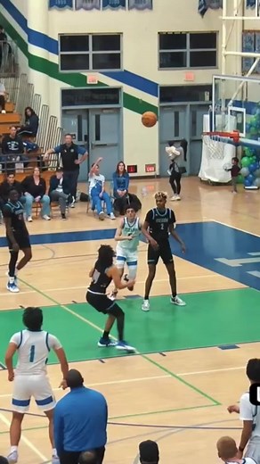 Mikey Williams Silences the Crowd with Epic Slam Dunk