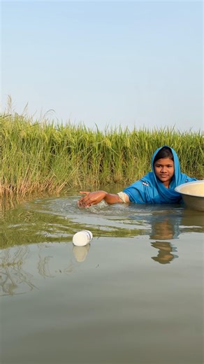 Traditional village fishing by woman catch #fish #fishing #fishingvideo #fishinglife