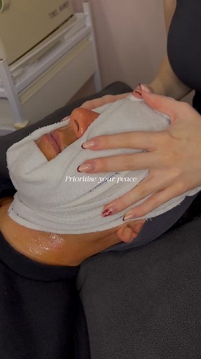 Caci New Lynn: Skin, Injectables & Laser Experts on Instagram: "Our Caci signature peel on @justinwestonfitness Exclusive to Caci, our biostimulating peel boosts collagen for a skin reset. Get the glow that Caci members know all about. Book your free consultation at Caci New Lynn today. #caci #skinconfidence #loveyourskin #skinlove #wereforyou #skin"