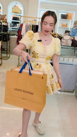 22 reactions · 3 comments | ✨ Louis Vuitton Loop –...
