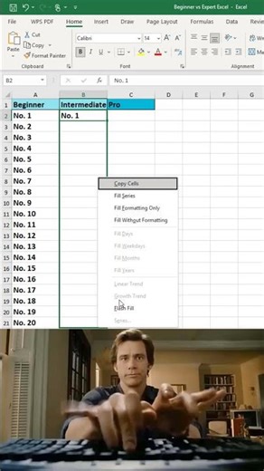 Beginner vs Expert Excel 😱 #excel #office #spreadsheet