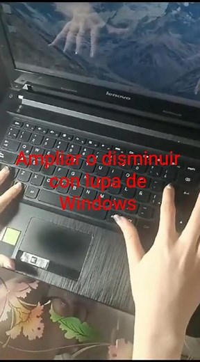Shortcut to zoom in or out with Magnifier in Windows 11 - 10 #shorts