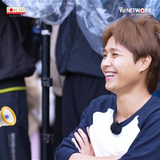 "Nghêu" làm biên tập mà không hiểu luật #DongTayPromotion #2Ngay1Dem #VieNETWORK © Nội dung được khai thác và bảo vệ bản quyền bởi VieNETWORK. | Hài Làm Sao