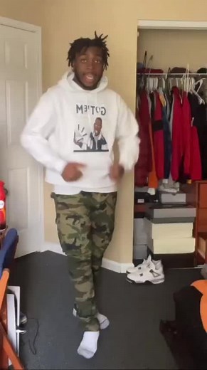 All These damn 💵💵 got me pulling up my 👖