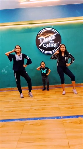 Shaky Shaky 🔥#dance #shorts #ytshorts #youtube #trending