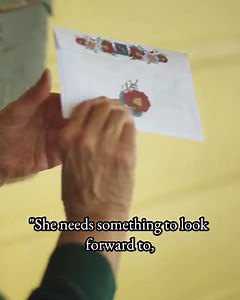 The little escape you’ve been craving doesn’t live in an app… it shows up in your mailbox. 💌 Remember when getting mail was exciting? When an envelope with your name on it meant a secret, a story, or a surprise — not another bill? The Flower Letters brings that magic back by mailing you a living, breathing story… told through 24 handwritten-style letters over the course of a year. Twice a month, you’ll find a beautiful, illustrated envelope waiting for you. Inside? Intimate letters between unfo