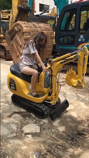 Komatsu 01, the most mini excavator