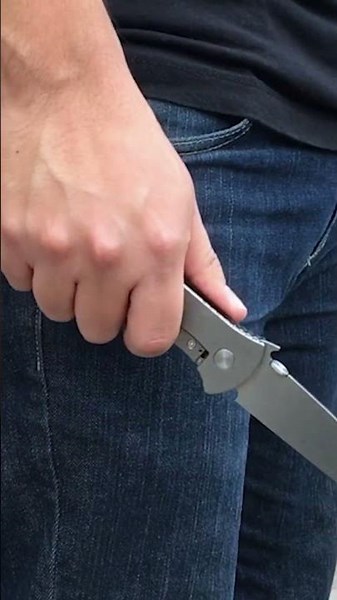 How To Use The Emerson Wave! #knife