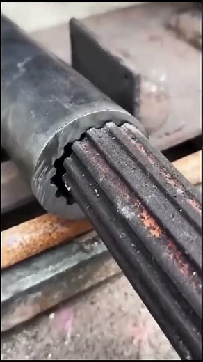 Air compressor motor spline installation process