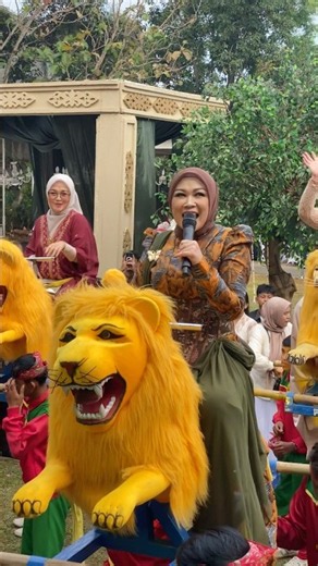 Jomblo Yang Lagi Viral Rika Rafika Naik Singa Depok Hajatan Cheppy Zamani #artis #sunda #viral #fyp