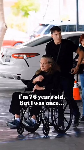 🎸✨ The Legendary Life of Ozzy Osbourne: A Journey Through Music and Resilience ✨🎸 In a world where rock music reigns supreme, few names shine as brightly as that of Ozzy Osbourne, the Prince of Darkness. Born on December 3, 1948, in Birmingham, England, Ozzy’s journey from humble beginnings to rock royalty is a tale of passion, resilience, and unyielding spirit. From his early days as the frontman of Black Sabbath, Ozzy pushed the boundaries of music, giving birth to a genre that would inspire