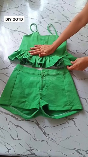 246K views · 3.4K reactions | DIY OOTD from Pedal ( OLD CLOTHES RE-USE IDEA) Pedal transformation #reworkedclothing #Rework #recreation #reuse #recycling #recycledclothes #sustainablefashion #sewingtutorial #misschediy | Miss CHE DIY | Facebook