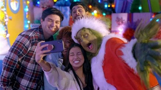 Universal Studios Hollywood TV Spot, 'Holiday Magic: Save $20'