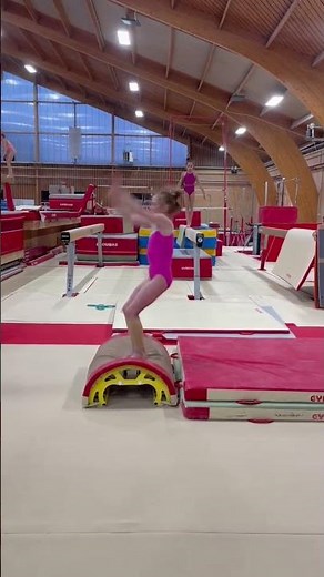 Demie vrille arrière poutre