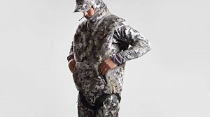 Watch Sitka Men's Quiet Insulated Hunting Fanatic Vest on Amazon Live