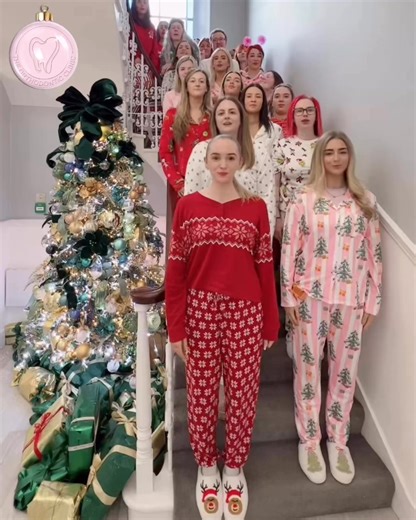 Clap Clap, Clop Snap 👏👏👏🫰💕💕TOC clap-snapping all the way to Christmas! 😆😆 🤩🤩🎵🎵🎶🎶💕💕 Keep following us, Elfie will be returning soon! 🧝‍♂️🧝‍♂️🧝🧝💕💕🎉🎉 Thank you for your support! If you want to know us a bit more, please visit our website like below. 👇 @ http://www.theorthodonticclinic.co.uk or call us on 01224 611633. Check out our Instagram/TikTok Thank you for your support! 💞💞 #dentalindustryawards2024 #bestpractice #bestteam #orthoaberdeenrocks #tocaberdeen #pdawards23