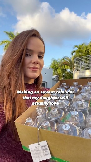 Bruna Fava | Super easy DIY advent calendar! Sharing this idea I had of creating the advent calendar and adding them to our Christmas tree as ornaments!... | Instagram