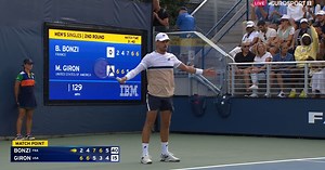 Encore une victoire en 5 sets pour Bonzi : la balle de match en vidéo