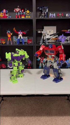 Optimus Prime fights Devastator #transformers #optimusprime #fight #good #evil #funny #fun #2025