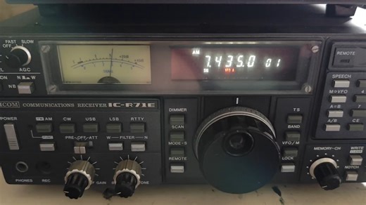 ICOM IC-R71E早晨7:35分收听