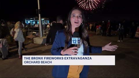 Bronx Fireworks Extravaganza lights up Orchard Beach