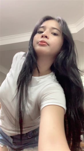 Elle (@janeellaaaa) - Viral Acala Filter Game with Vanessa Raval