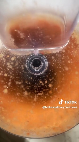 Spicy Roasted Tomato Soup Recipe for Fall Comfort