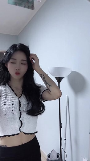 xxyoovv (@xxyoovv) - 바디줌: bj묘정의 과거와 현재